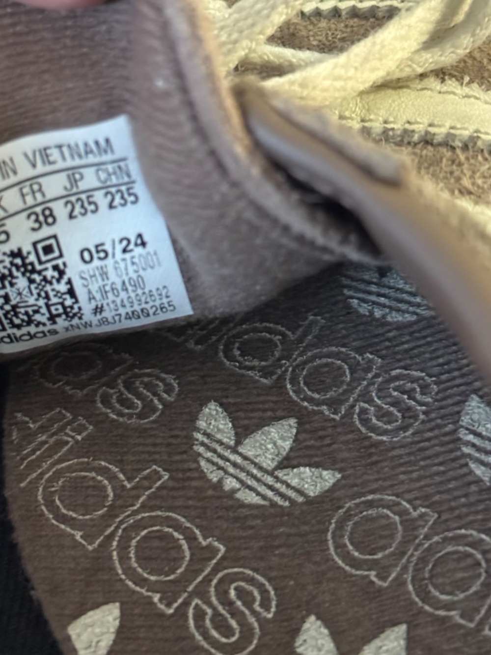 Adidas - Picture 2 of 3